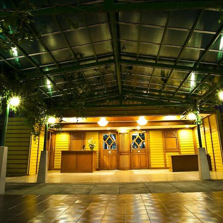 Zaza Hotel Samut Prakan Exterior photo